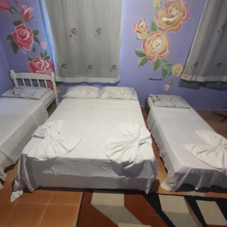 Quarto Rosas 2 A 5 Pessoas Centro Praia Do Pontal Парати Екстериор снимка