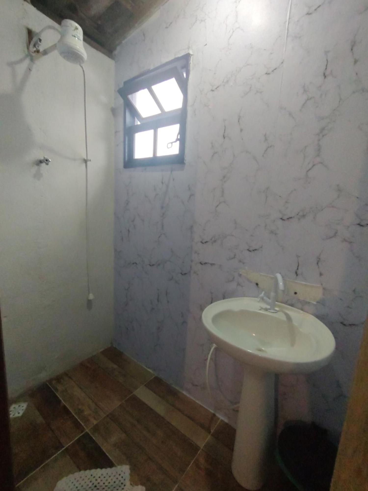 Quarto Rosas 2 A 5 Pessoas Centro Praia Do Pontal Парати Екстериор снимка
